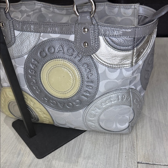 Coach Madison Mia Multi-Color East West Patchwork Circle Pattern Tote - Picture 6 of 12